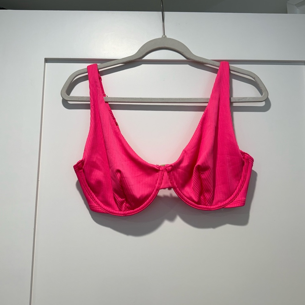 Hollister Hot Pink Ribbed Underwire Bikini Top